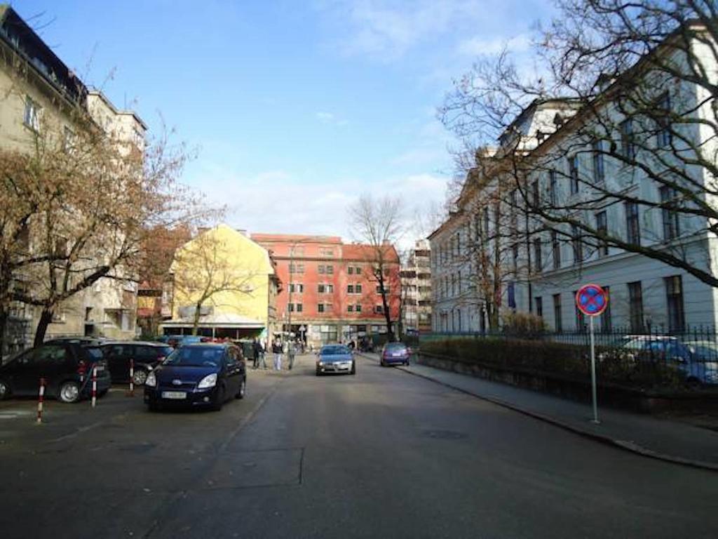 Bright Apartment Ljubljana Exterior photo